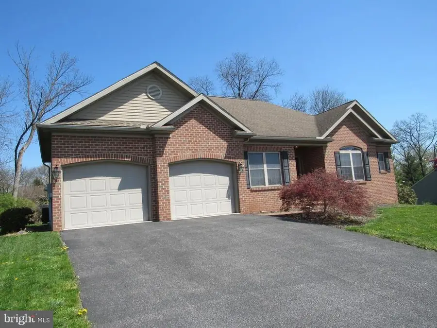 1321 Bee Jay Dr, York, PA 17404 - #2