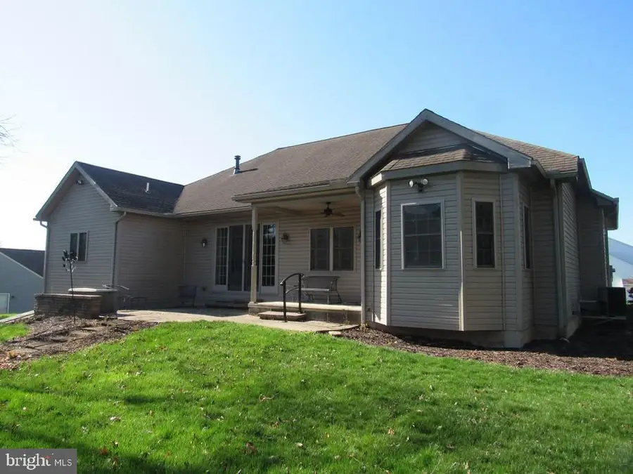 1321 Bee Jay Dr, York, PA 17404 - #3