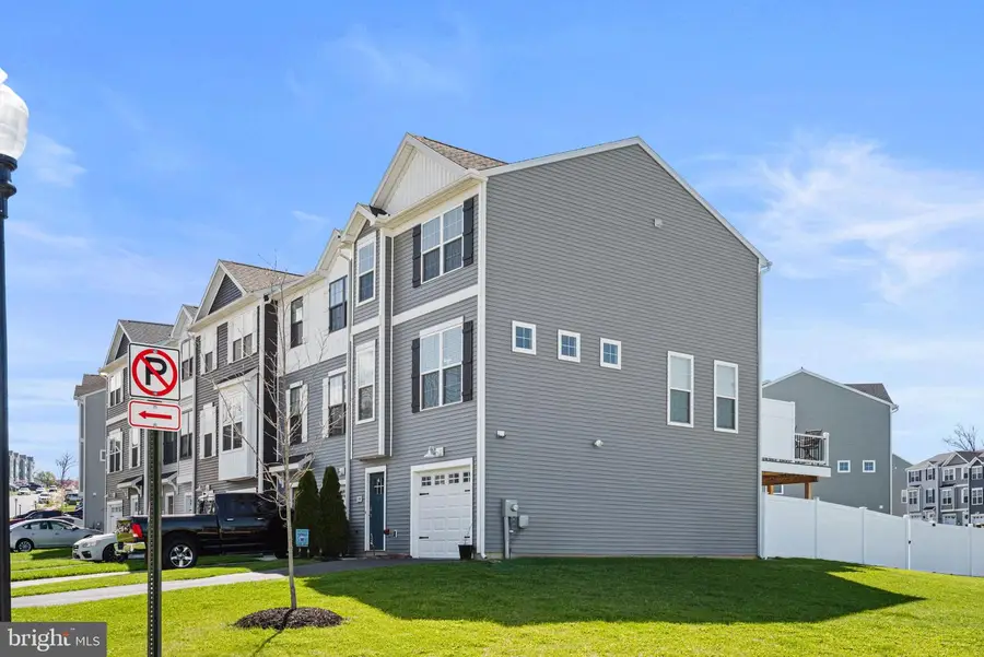 144 Overlook Dr, Hanover, PA 17331 - #3