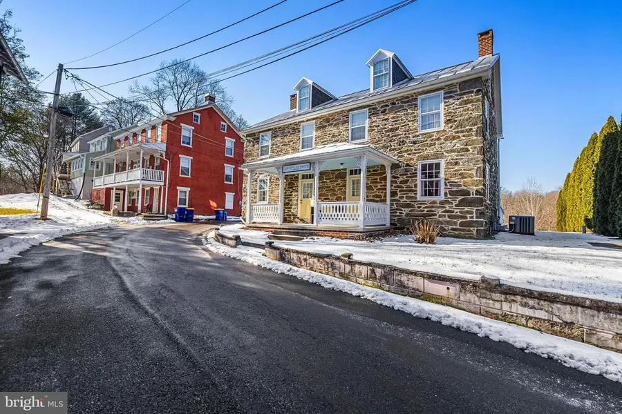 12040 Baltimore St, Glen Rock, PA 17327 - #2