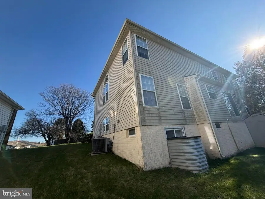 32 Seminole Dr, York, PA 17403 - #3