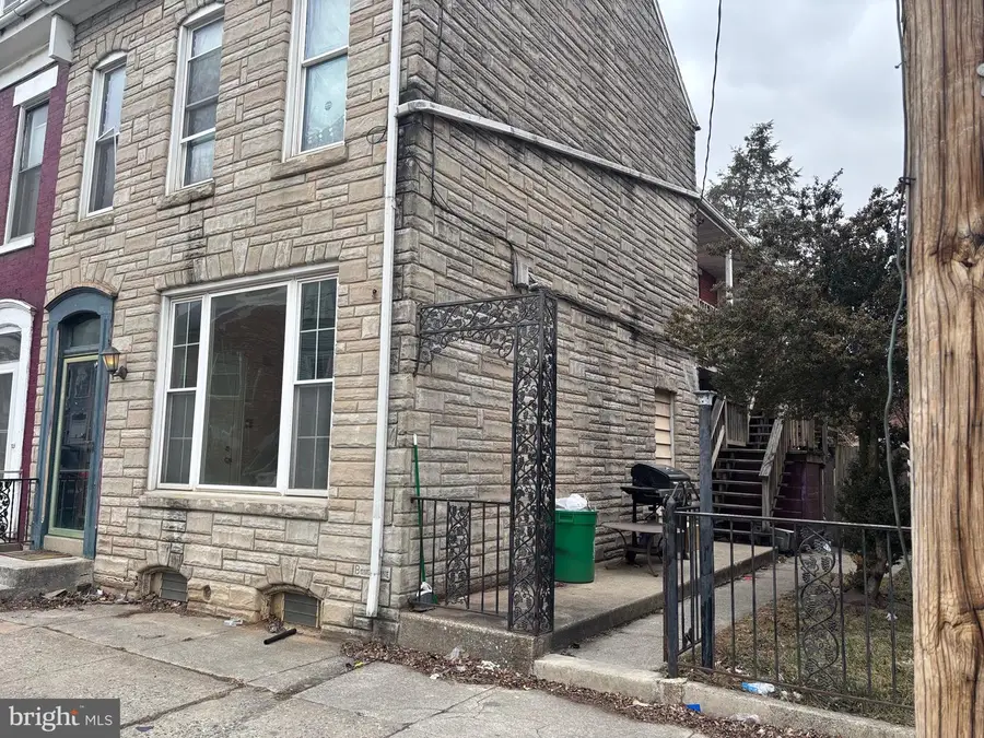 521 W Philadelphia St, York, PA 17401 - #2
