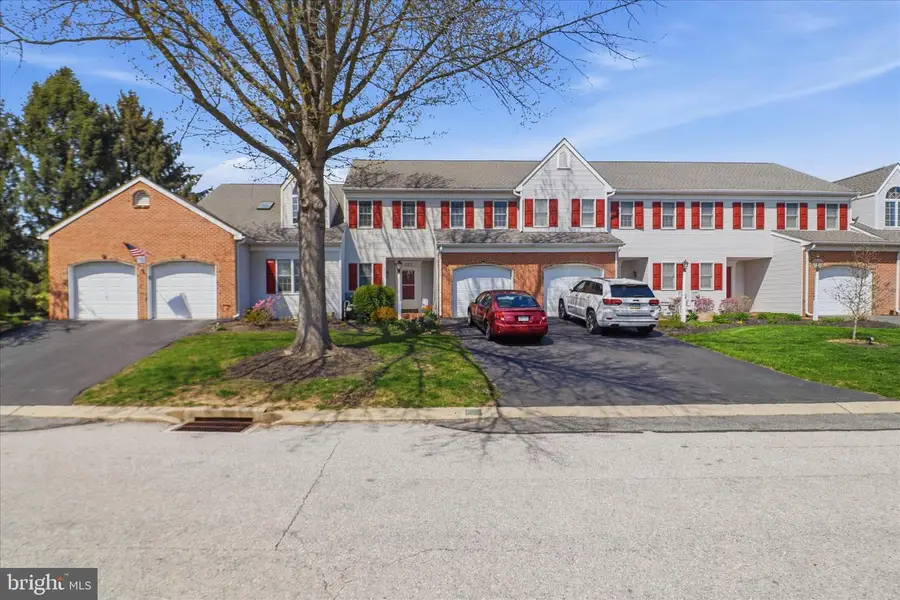 107 Carriage Hill Ln, York, PA 17406 - #2
