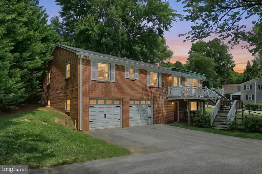 496 Lakeside Dr, New Freedom, PA 17349 - #2