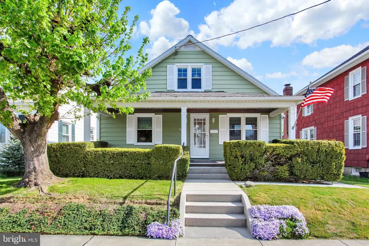 524 Fulton St, Hanover, PA 17331 - #1