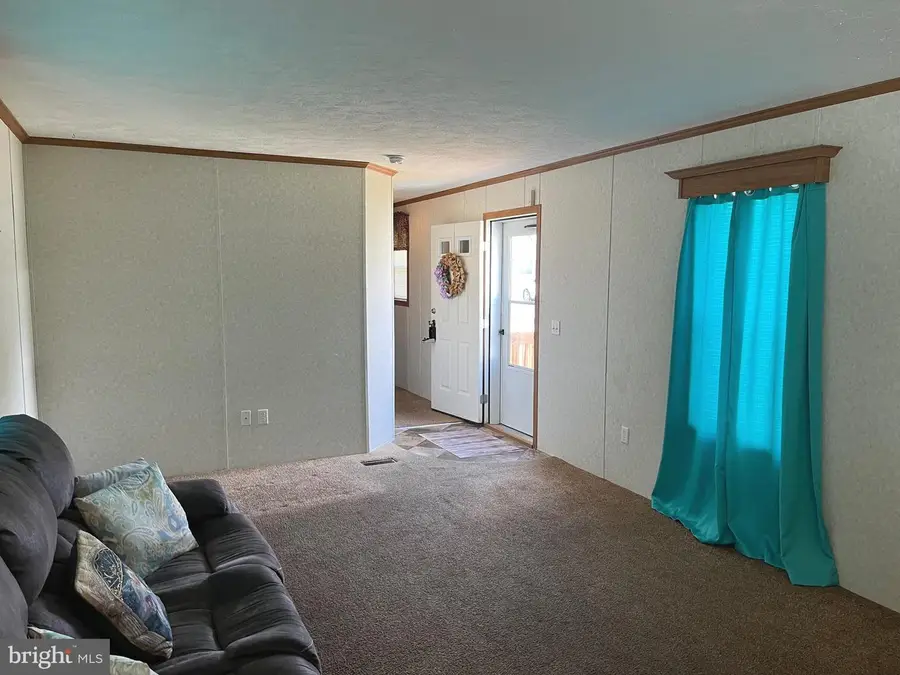 312 Blue Jay Dr, Red Lion, PA 17356 - #3