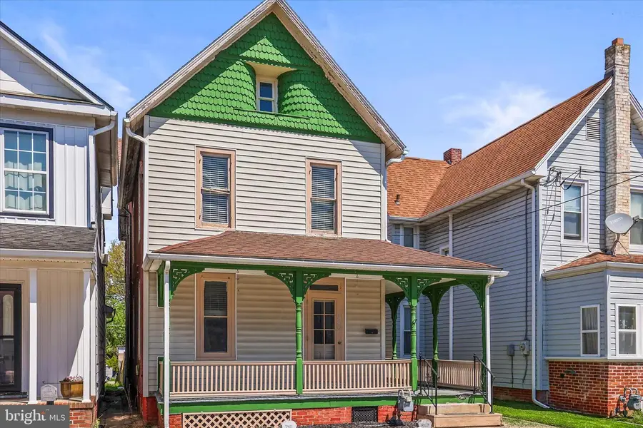 220 Locust Street, Hanover, PA 17331 - #3