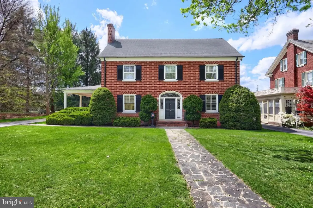 206 Eichelberger St, Hanover, PA 17331 - #1