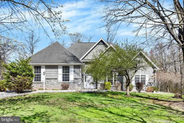 935 Silver Lake Rd, LEWISBERRY, PA 17339