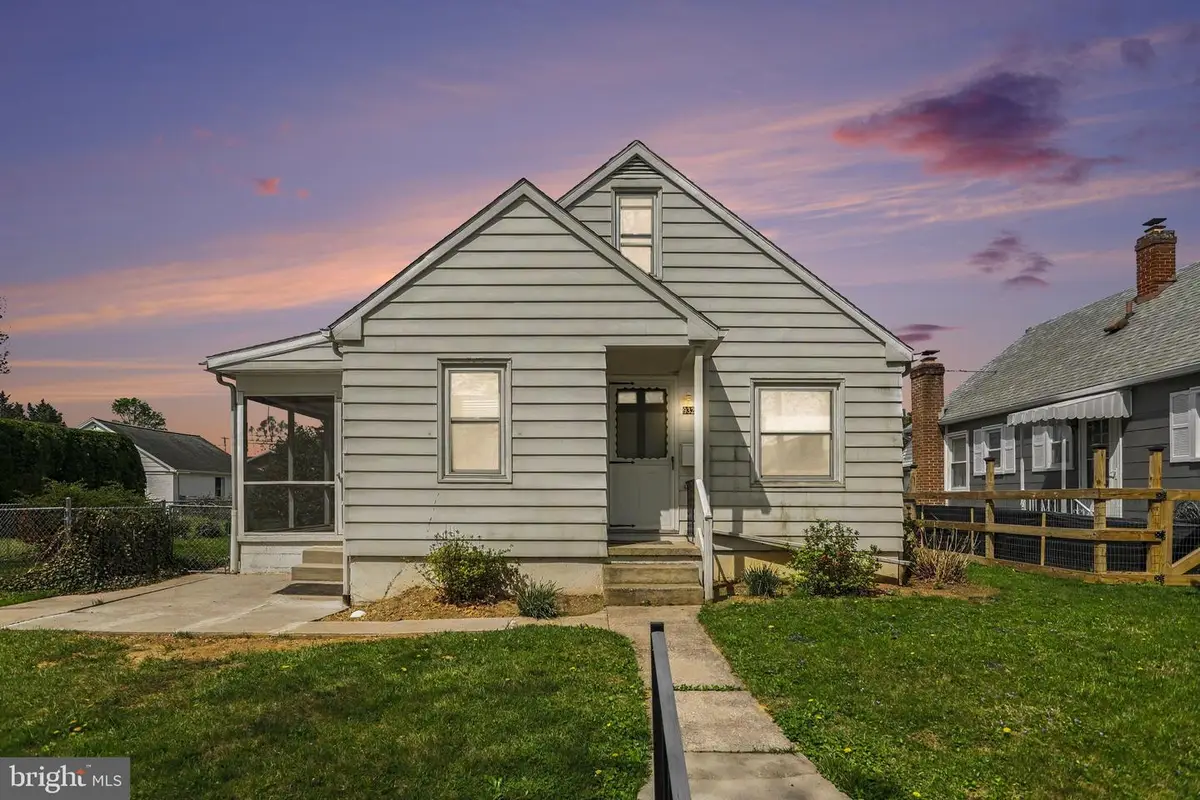 932 E Walnut St, Hanover, PA 17331 - #1