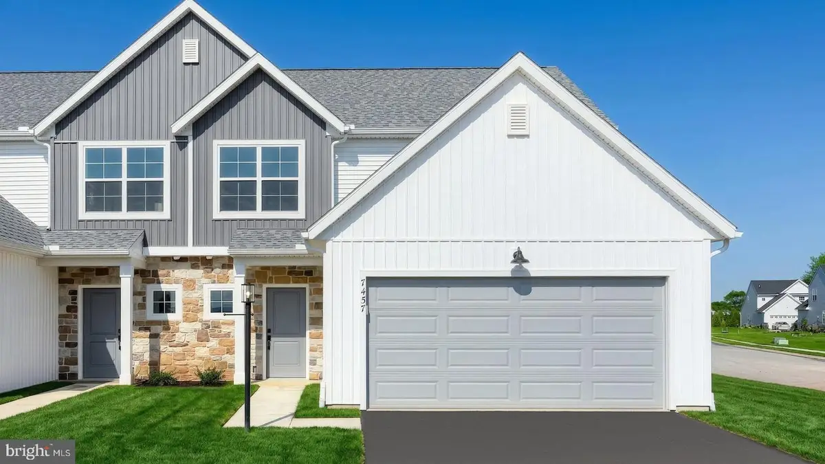 7457 Saint Patrick Ct, Abbottstown, PA 17301 - #1