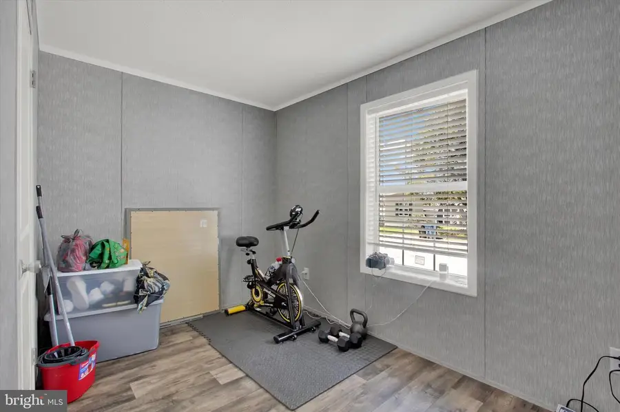 12 Mobile Dr, Thomasville, PA 17364 - #3