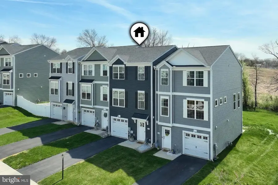 54 Coop Ln, Hanover, PA 17331 - #2