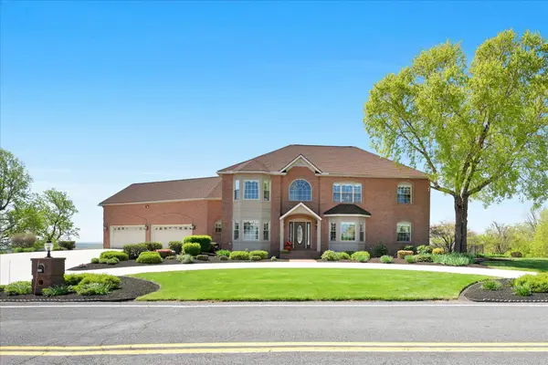 111 Mountain View Dr, ETTERS, PA 17319