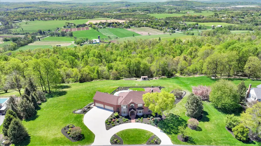 111 Mountain View Dr, Etters, PA 17319 - #2