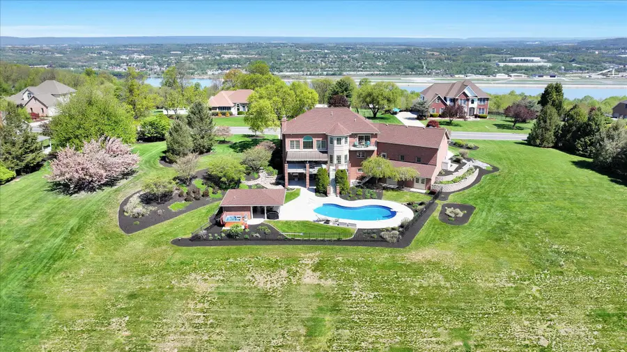 111 Mountain View Dr, Etters, PA 17319 - #3