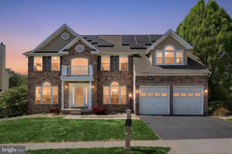 2735 Quaker Ct, York, PA 17408 - #2