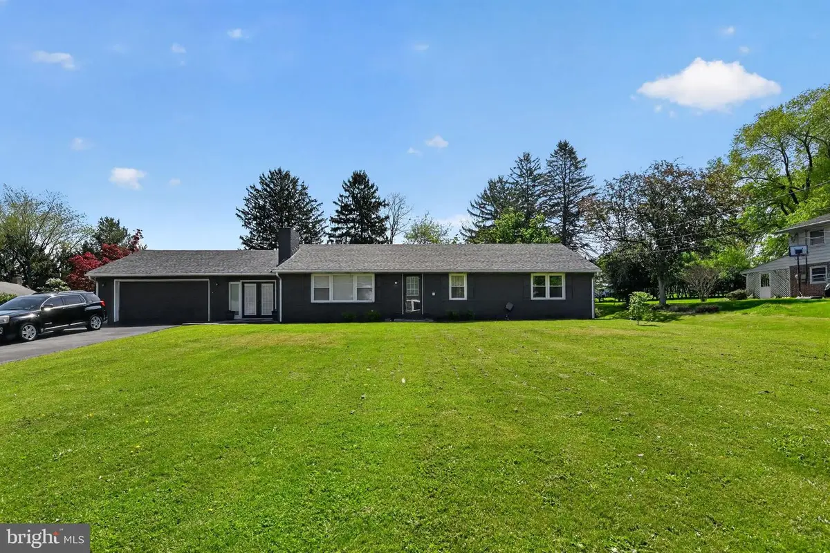 525 Mountain Rd, Dillsburg, PA 17019 - #1