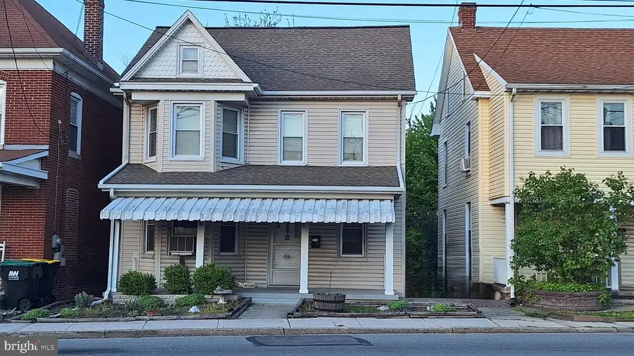 892 Baltimore St, Hanover, PA 17331 - #2