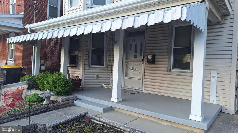 892 Baltimore St, Hanover, PA 17331 - #3