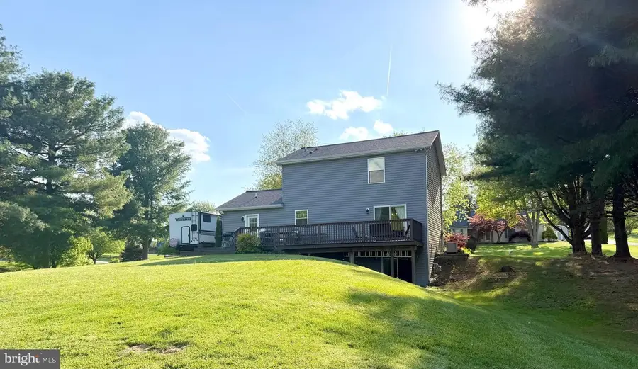 440 Valley View Dr, Hanover, PA 17331 - #2