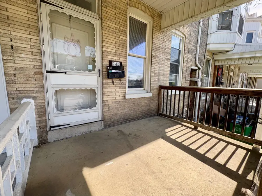 240 W Jackson St, York, PA 17401 - #2