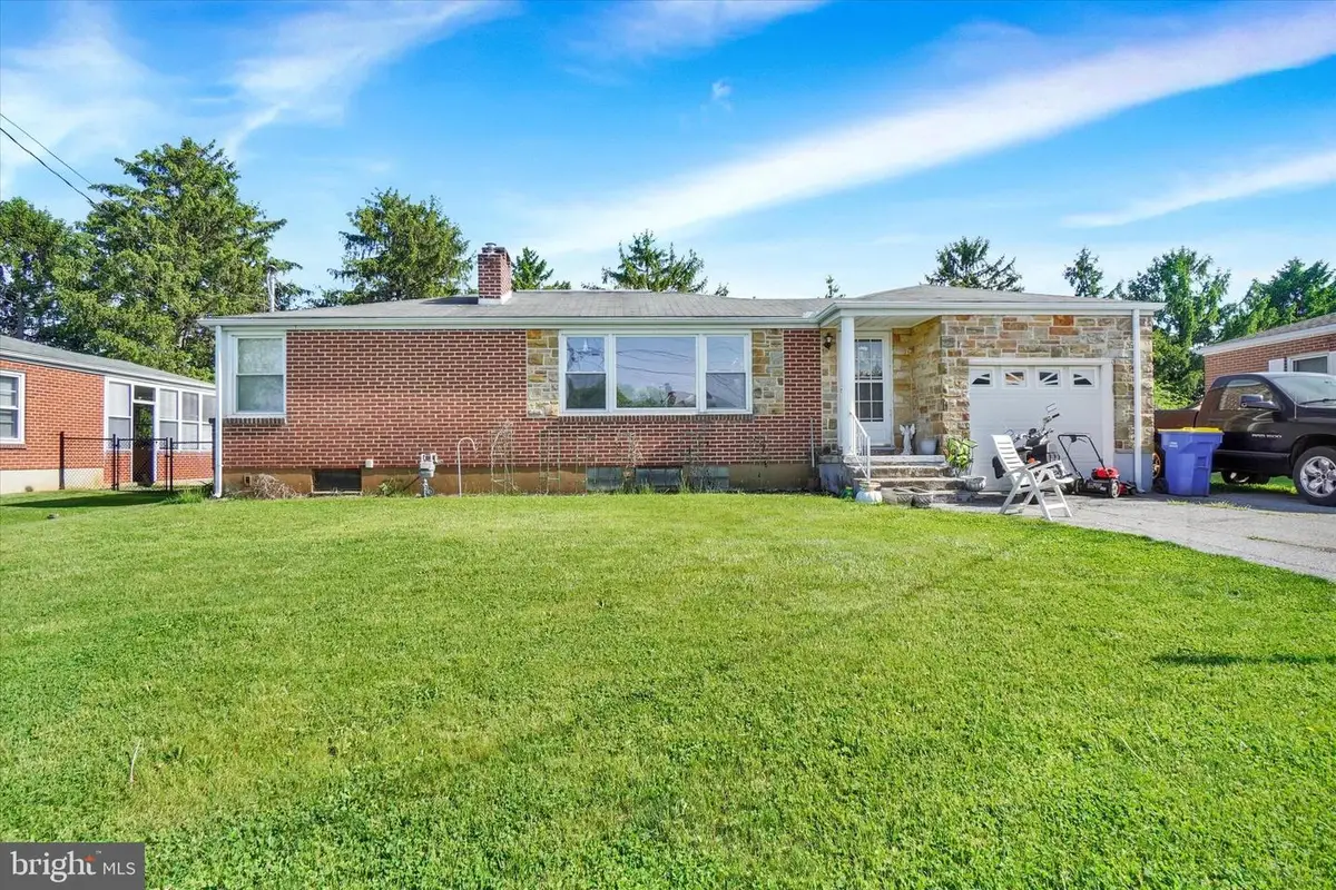 100 Knoll Ln, York, PA 17406 - #1