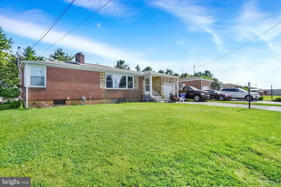 100 Knoll Ln, York, PA 17406 - #2