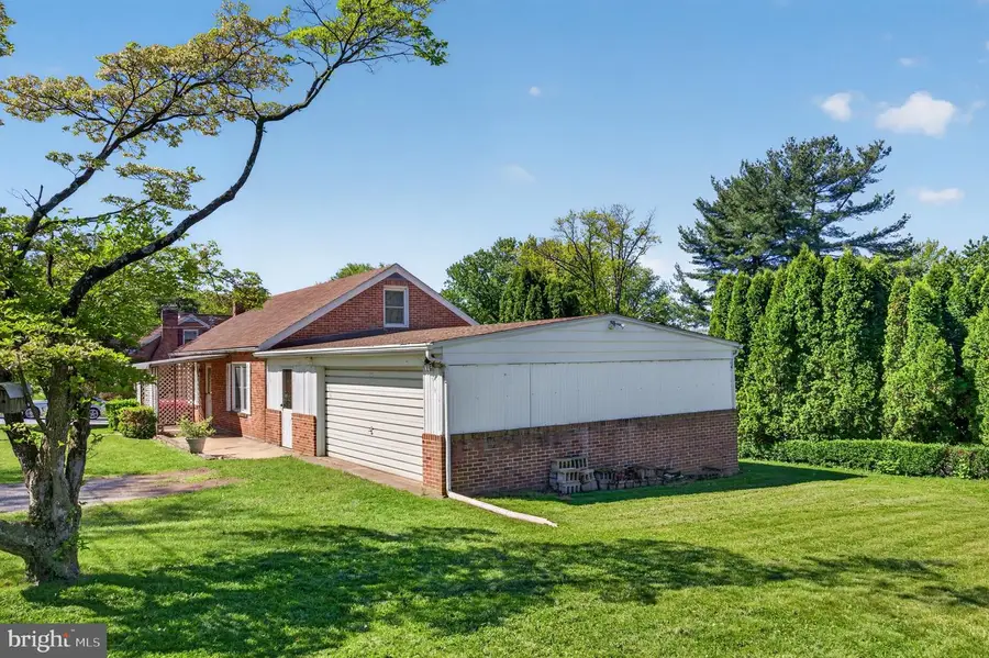 2398 Arlington St, York, PA 17402 - #3