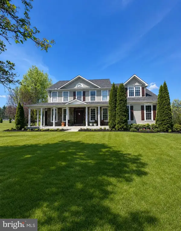 15 Hunters Chase, ETTERS, PA 17319