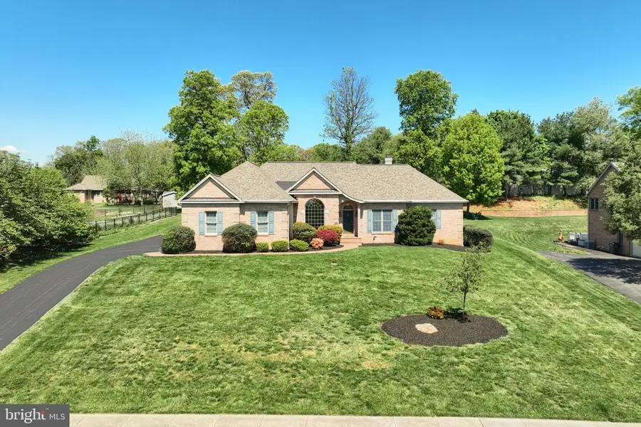 2246 Spangler Cir, York, PA 17406 - #2