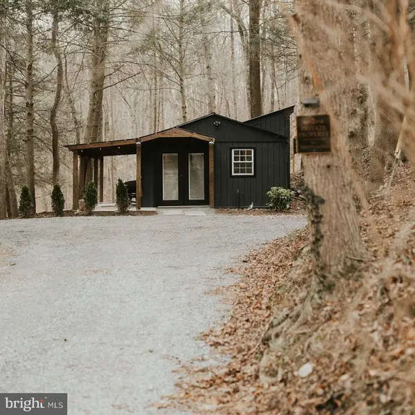 87 Pond Rd, DELTA, PA 17314