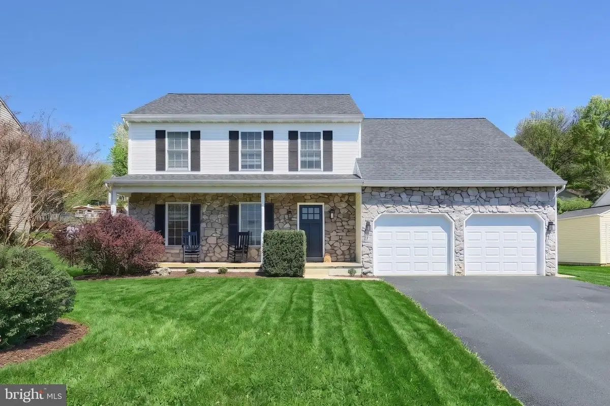 530 Silver Maple Ct, Mount Wolf, PA 17347 - #1