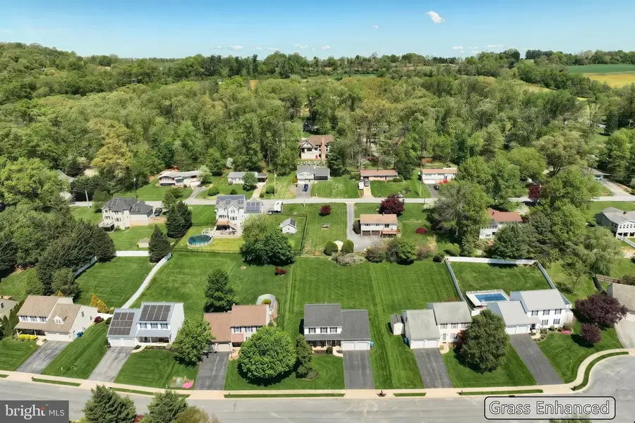 530 Silver Maple Ct, Mount Wolf, PA 17347 - #3