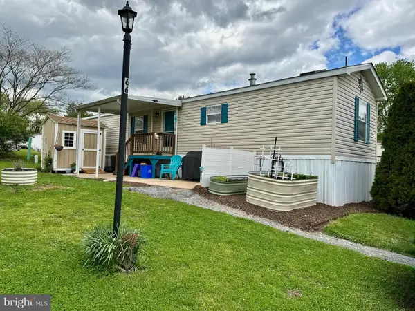 66 Daisy Ln #66, DOVER, PA 17315