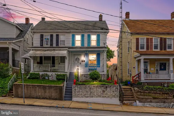 110 S Charles St, RED LION, PA 17356