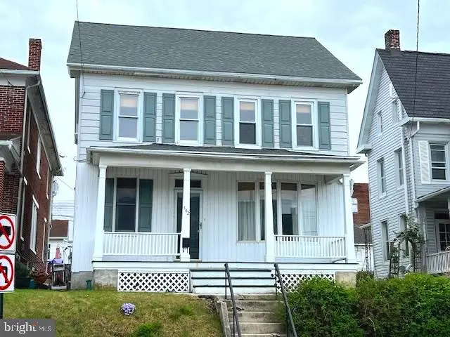542 W Broadway, Red Lion, PA 17356 - #1
