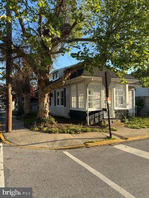 1299 W Princess St, York, PA 17404 - #2