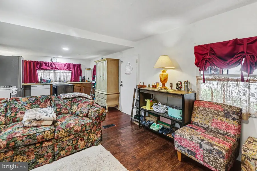 509 Middleview Dr, York, PA 17402 - #3