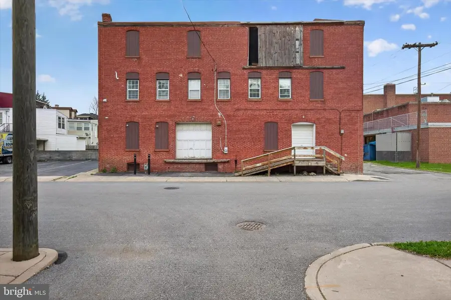 711 Mckenzie St & 156 E Cottage Pl, York, PA 17401 - #3
