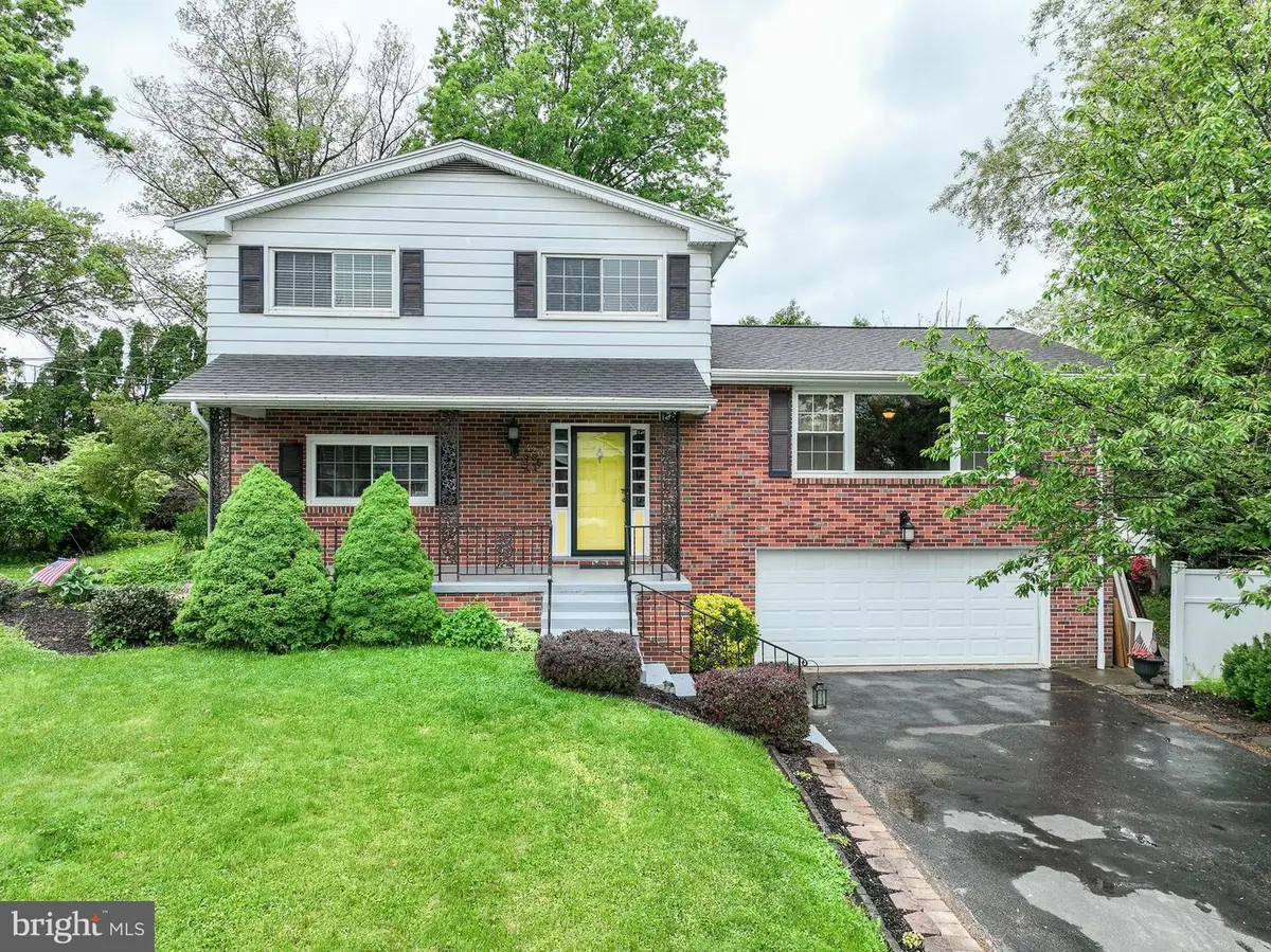 420 Cortleigh Dr, York, PA 17402 - #1