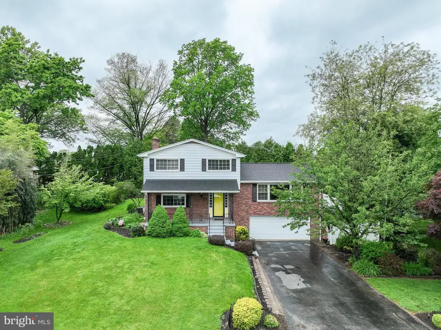 420 Cortleigh Dr, York, PA 17402 - #3