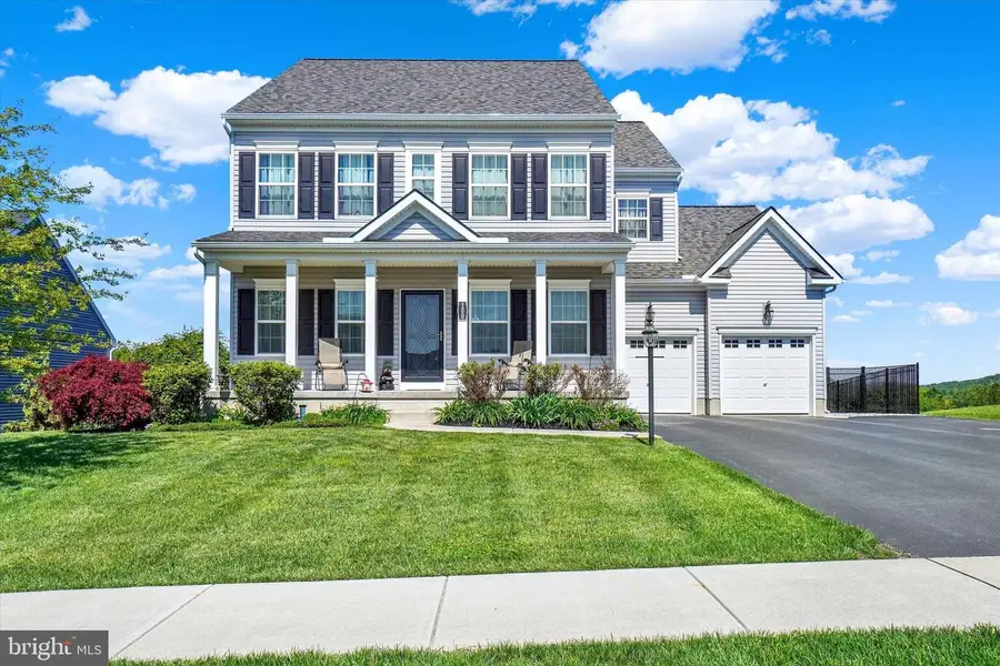 100 Hollyhock Dr, Manchester, PA 17345 - #2