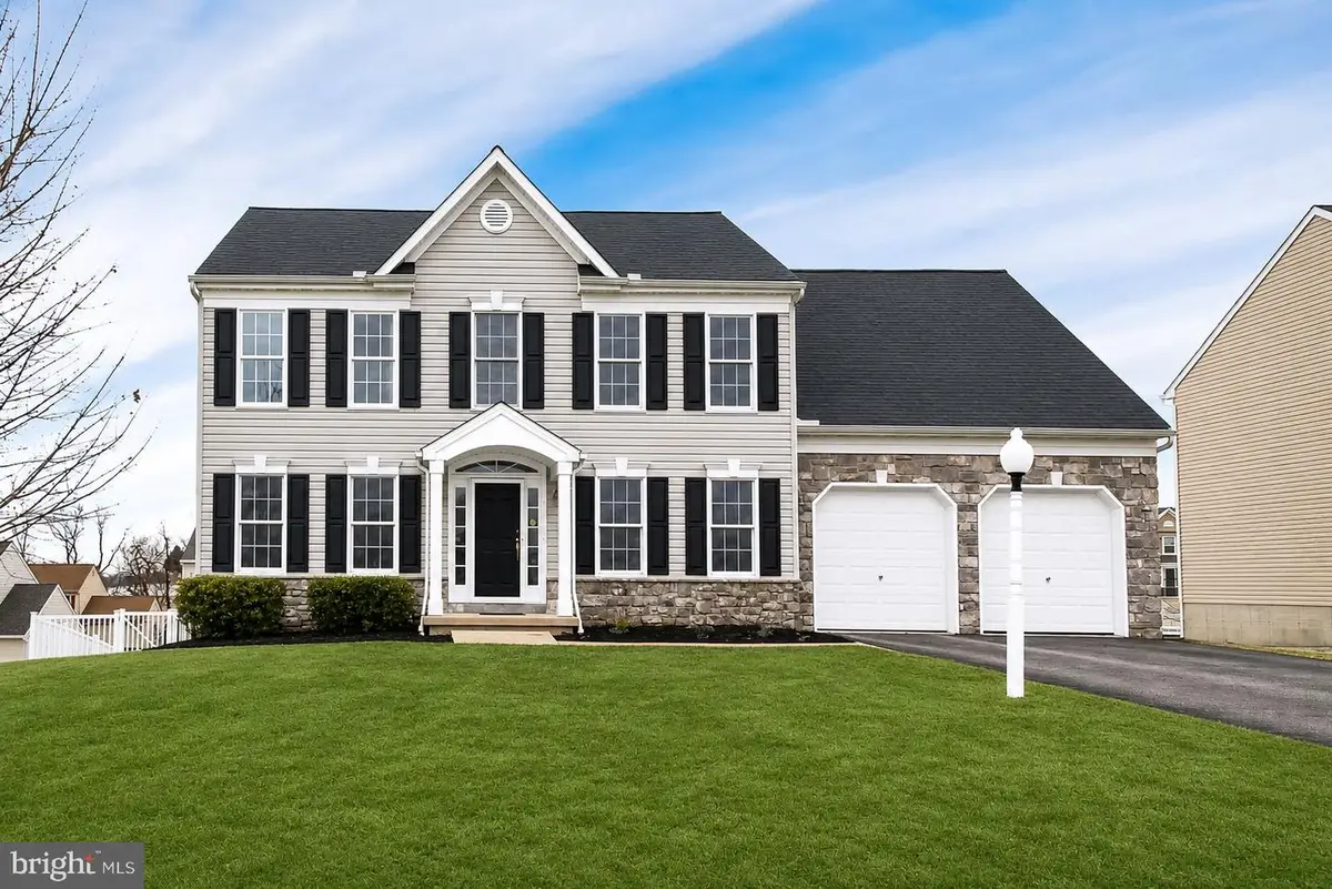 85 Angela Ln, York, PA 17402 - #1