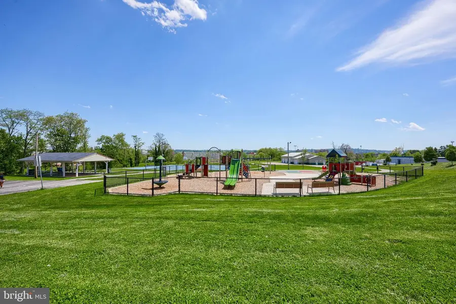 917 N Pine St, York, PA 17404 - #2