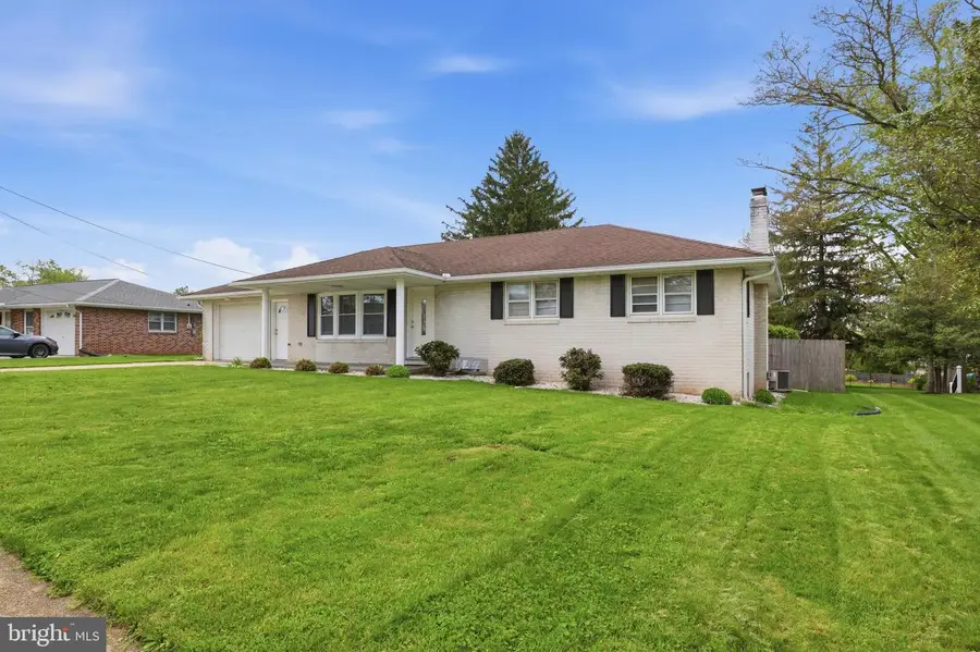 2330 Redwood Rd, York, PA 17408 - #2