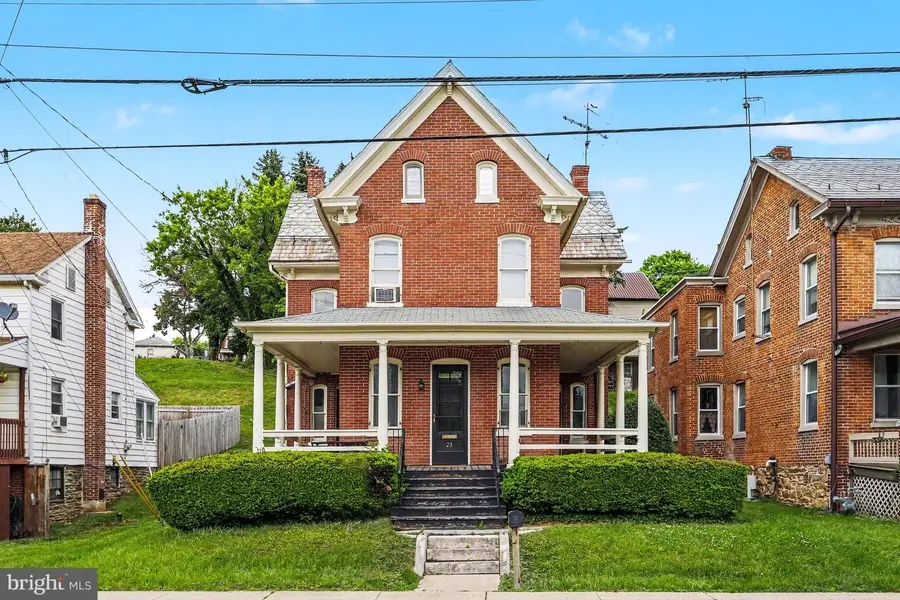 23 W George St, Yoe, PA 17313 - #2