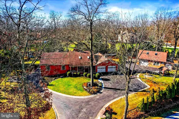 320 Dubs Church Rd, HANOVER, PA 17331