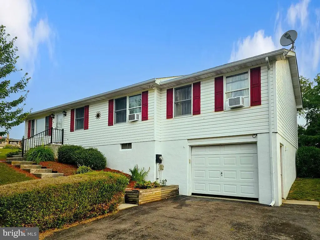 20 Rickey Dr, Hanover, PA 17331 - #1
