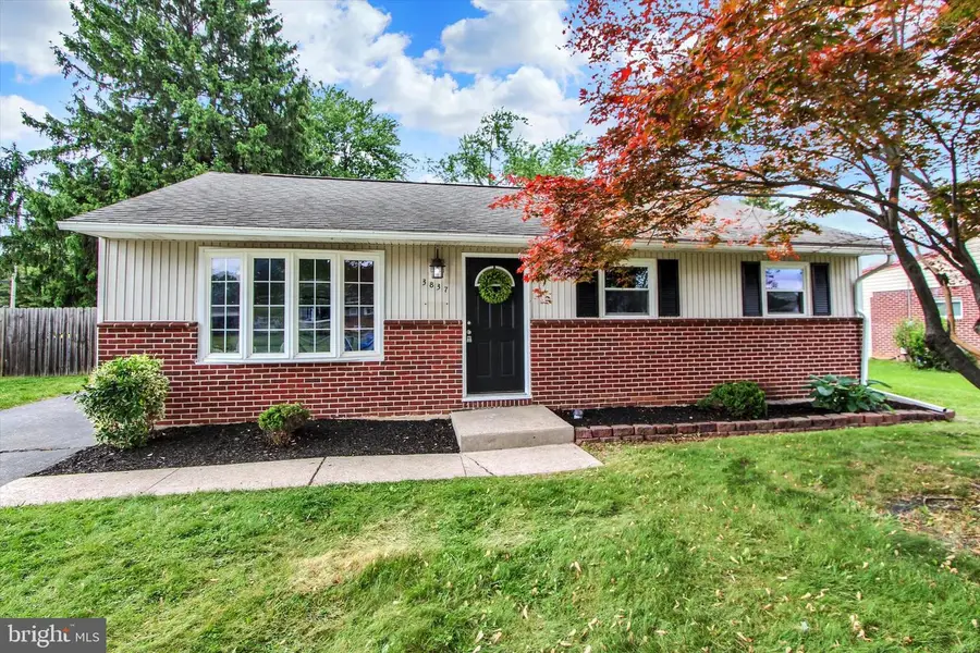 3837 Oakleigh Dr, York, PA 17402 - #2